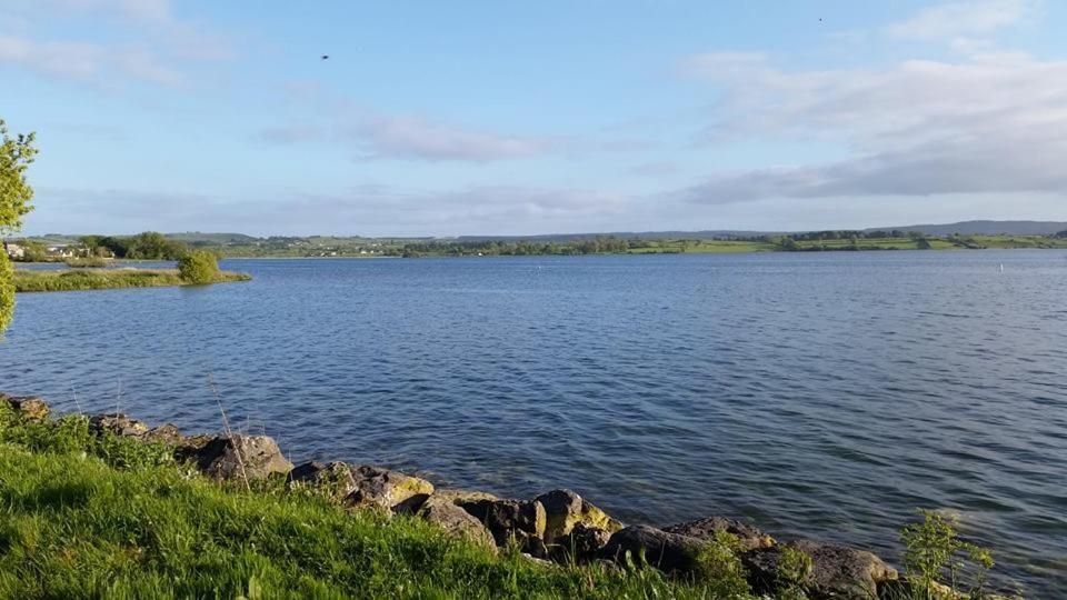 ホテル Lakeside ラウレア エクステリア 写真